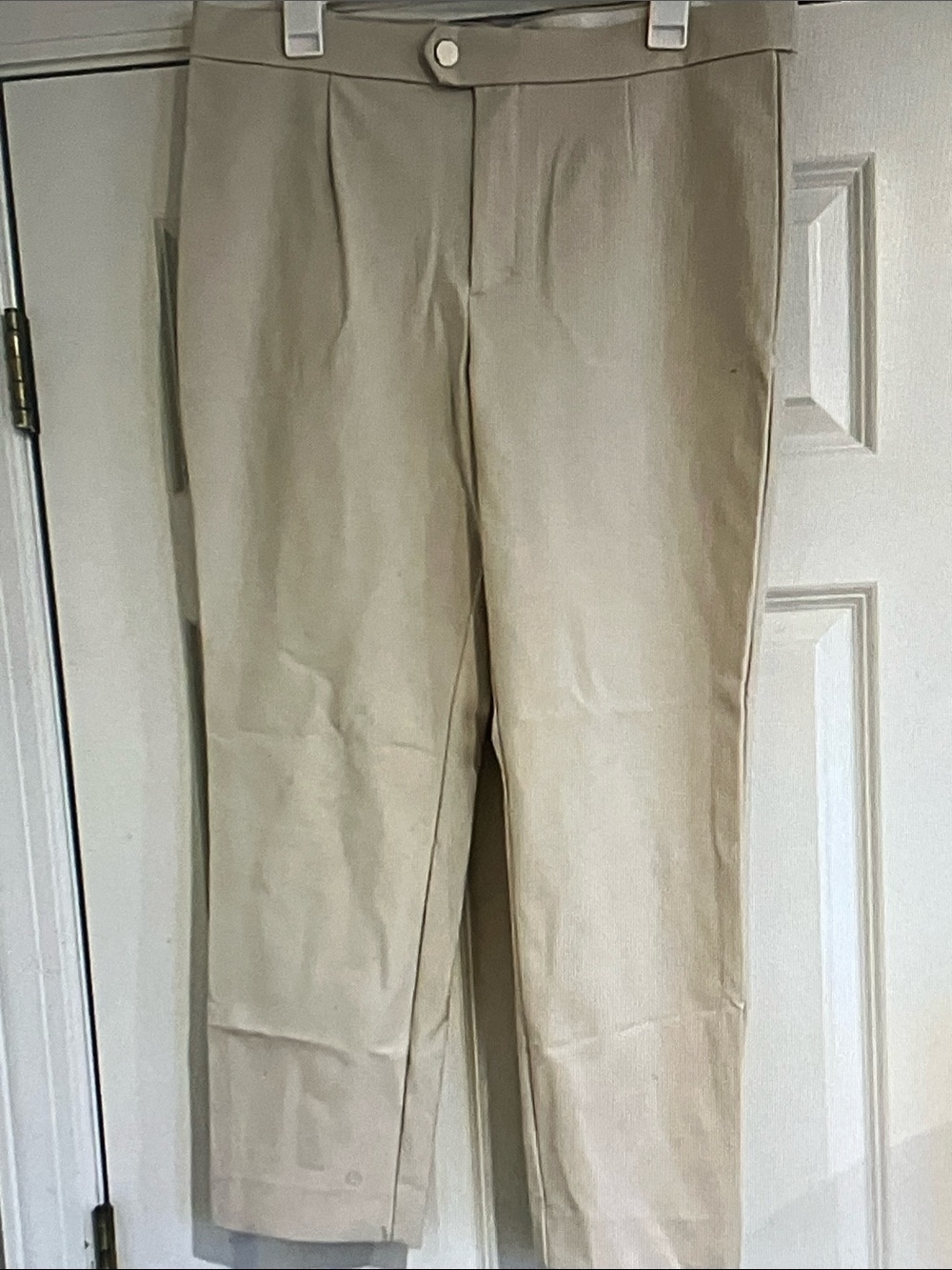 Banana Republic Light Khaki Cropped Straight Pants